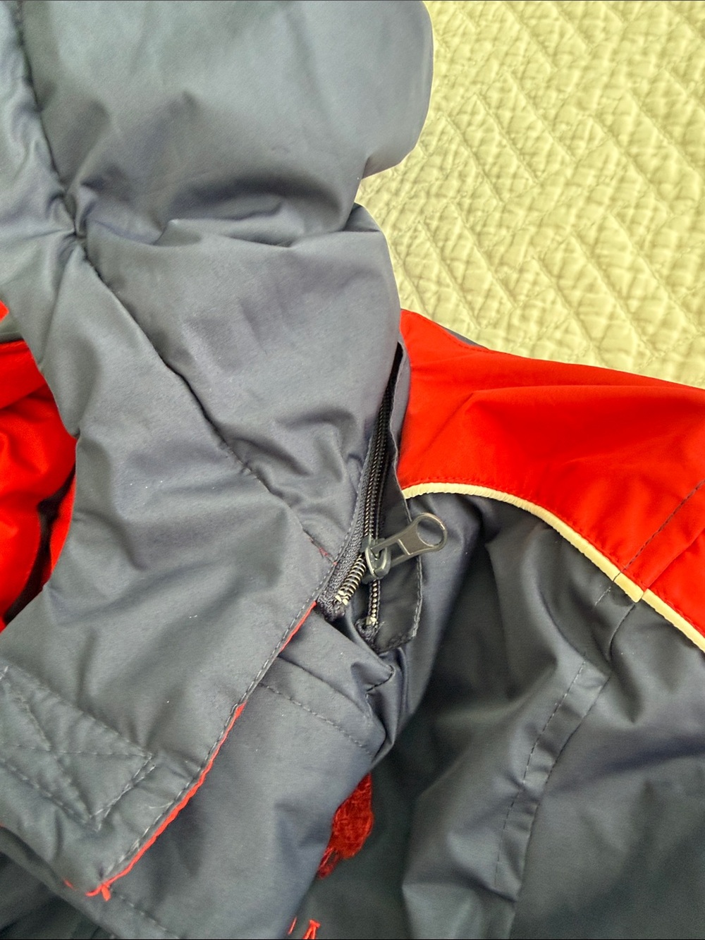 U.S. POLO ASSN.  BOYS Navy & Red Colorblock Hooded Puffer Jacket Size S (8) - Picture 12 of 16